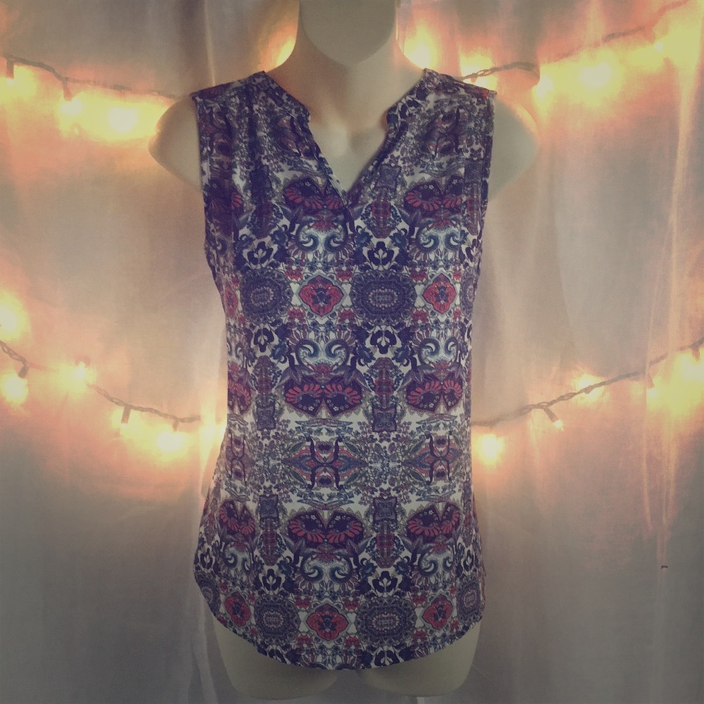 Sleeveless shirt